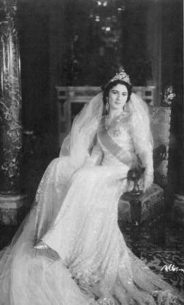 صور نادرة لزواج الملك فاروق من الملكة فريدة
